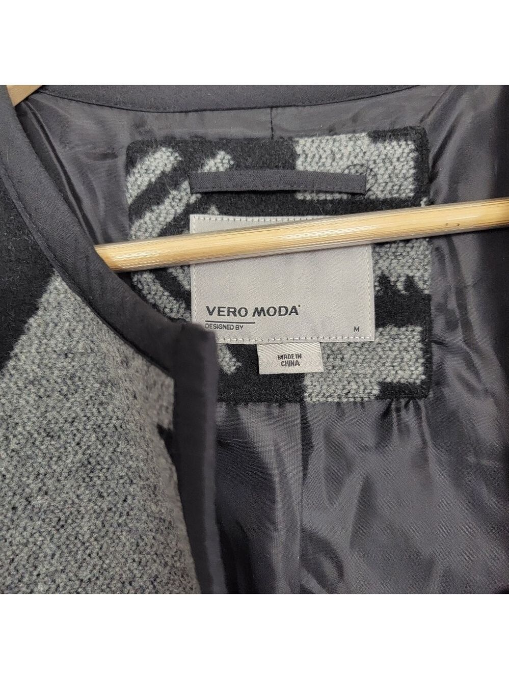 Vero Moda Geometric Patterned Jacket #3005 - Picture 3 of 13